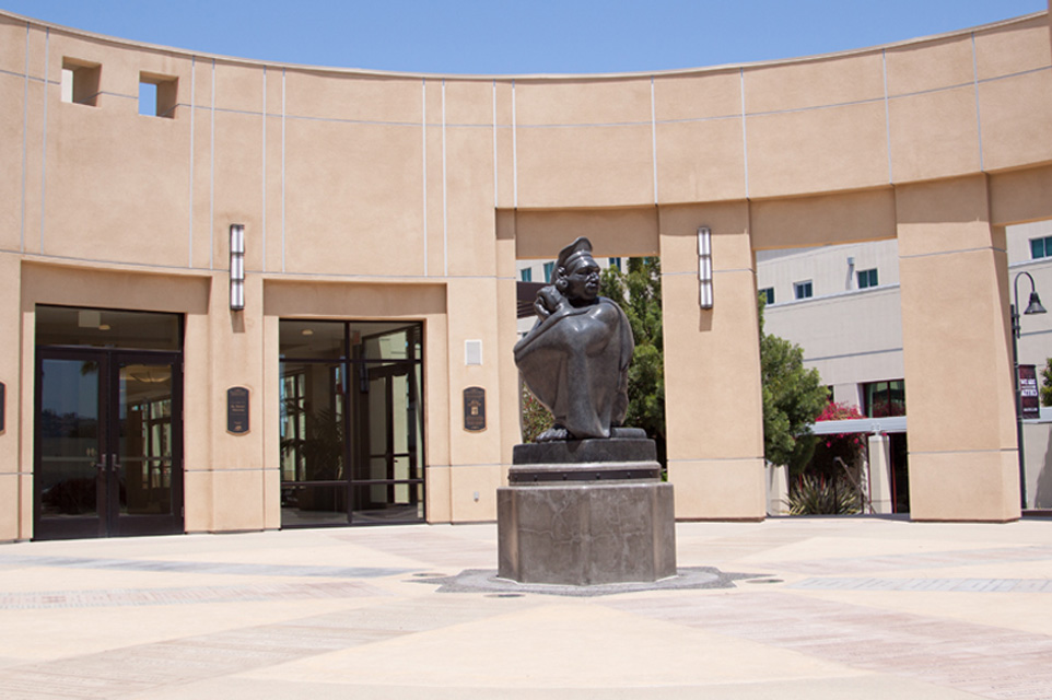 Alumni Center: Foyer/Rotunda